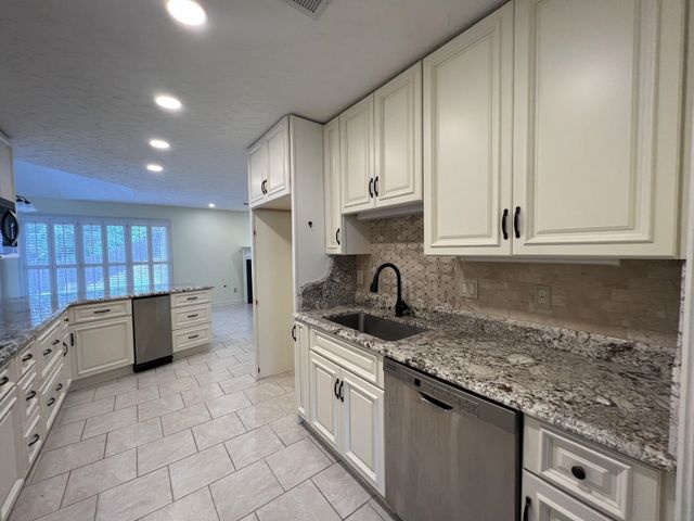 1770 MILL GLEN CV, Memphis, TN 38016