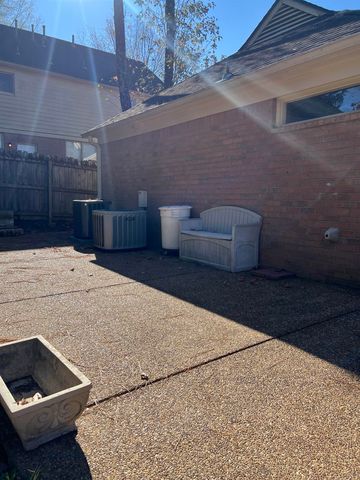 1770 MILL GLEN CV, Memphis, TN 38016