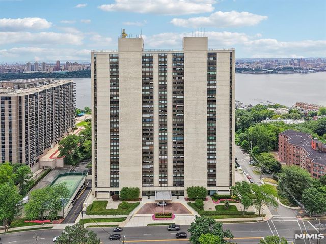 1500 Palisade Avenue 18C, Fort Lee, NJ 07024