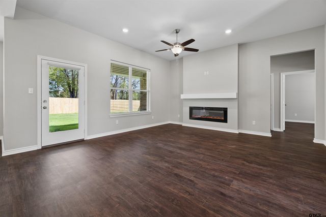 12117 Pinecrest Dr, Flint, TX 75762
