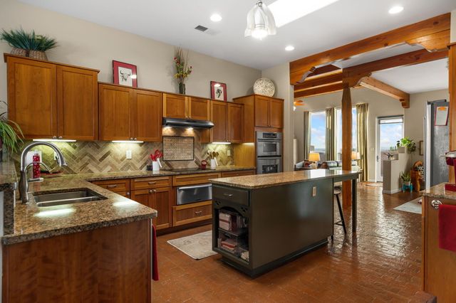 15 Trails Road, Placitas, NM 87043