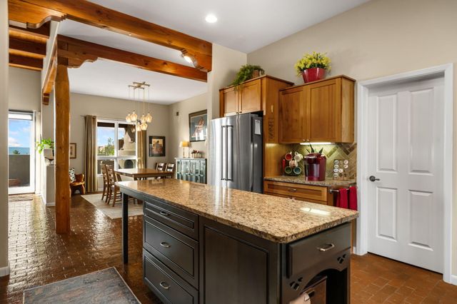 15 Trails Road, Placitas, NM 87043