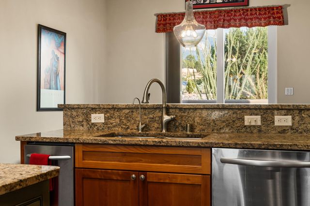 15 Trails Road, Placitas, NM 87043