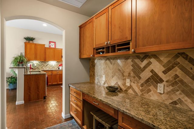 15 Trails Road, Placitas, NM 87043