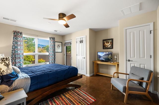 15 Trails Road, Placitas, NM 87043