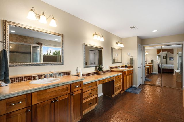 15 Trails Road, Placitas, NM 87043