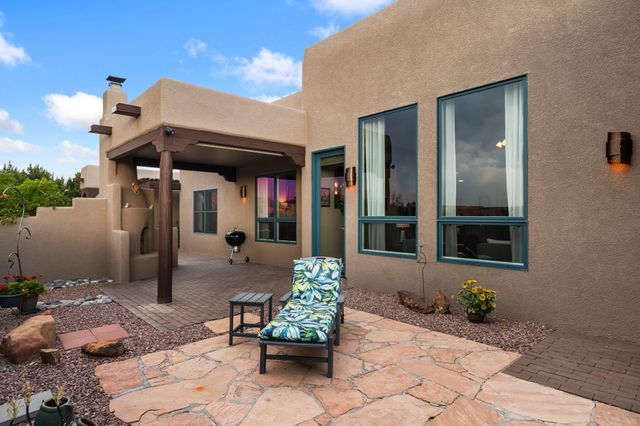 15 Trails Road, Placitas, NM 87043