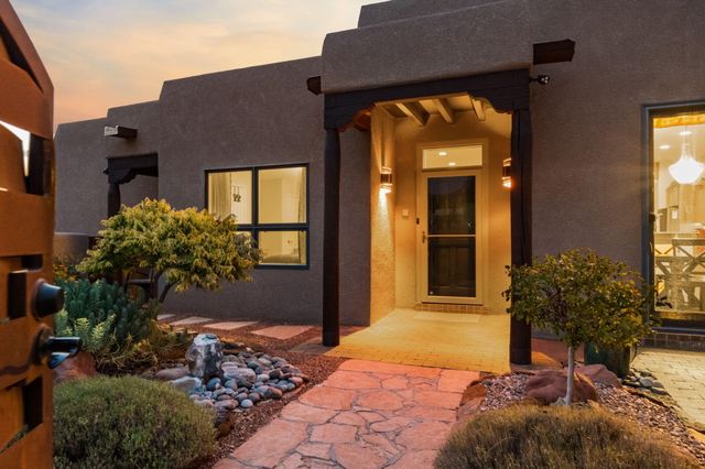 15 Trails Road, Placitas, NM 87043