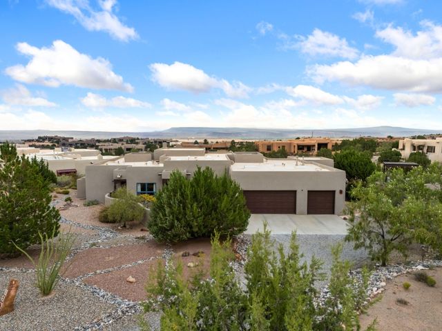15 Trails Road, Placitas, NM 87043