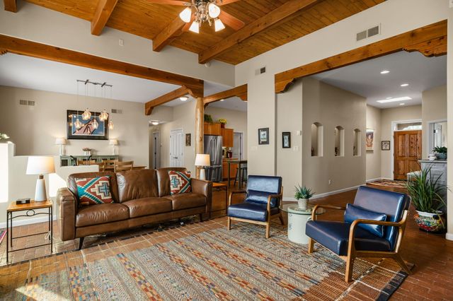 15 Trails Road, Placitas, NM 87043