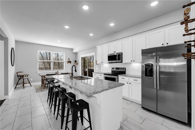 11 Hillswick Drive, Bella Vista, AR 72715