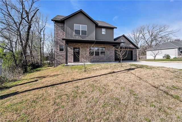 11 Hillswick Drive, Bella Vista, AR 72715