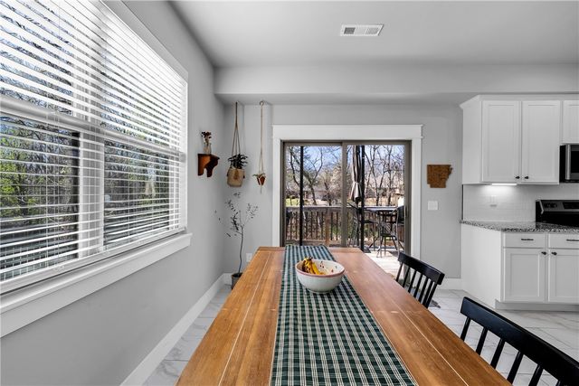 11 Hillswick Drive, Bella Vista, AR 72715