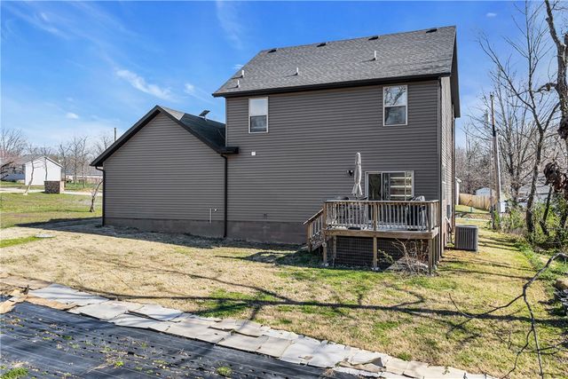 11 Hillswick Drive, Bella Vista, AR 72715