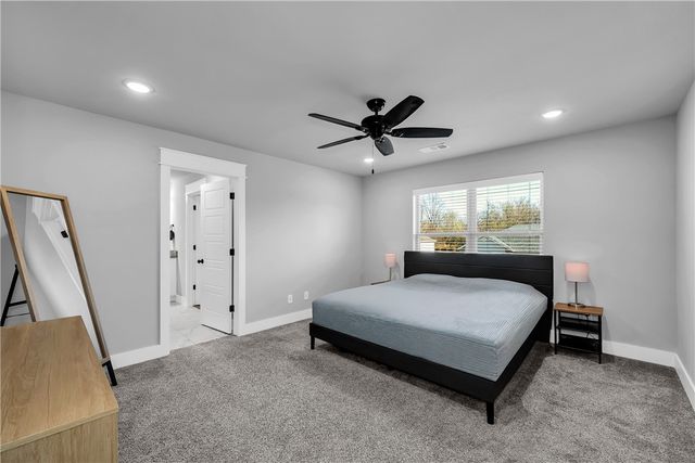 11 Hillswick Drive, Bella Vista, AR 72715