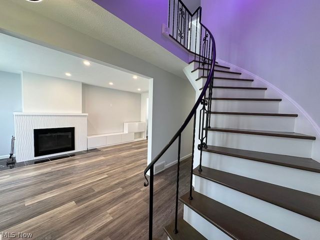 6488 State Road B-6, Parma, OH 44134