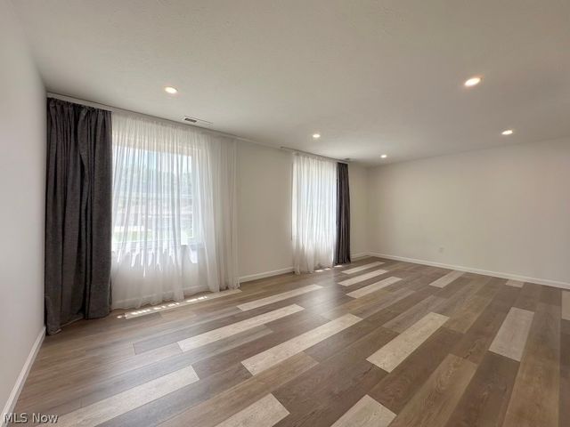 6488 State Road B-6, Parma, OH 44134