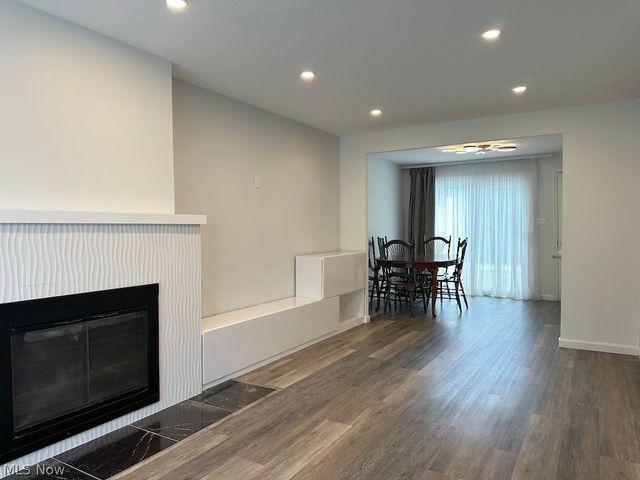 6488 State Road B-6, Parma, OH 44134