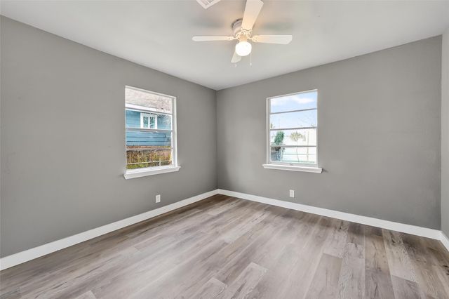 1420 E 34th Street, Houston, TX 77022