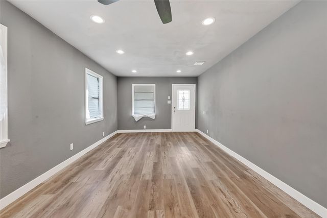 1420 E 34th Street, Houston, TX 77022