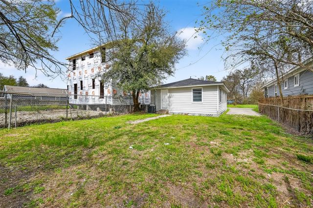 1420 E 34th Street, Houston, TX 77022