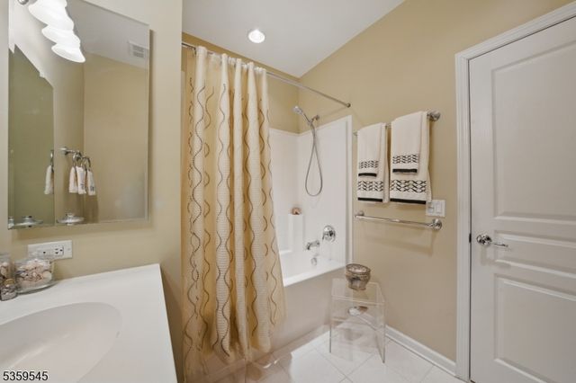 4413 Warrens Way 413, Wanaque Boro, NJ 07465