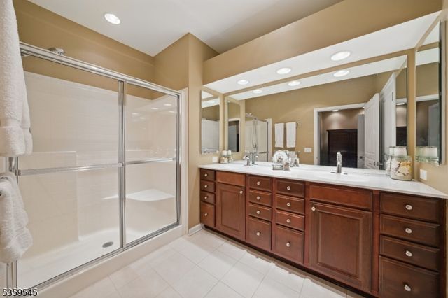 4413 Warrens Way 413, Wanaque Boro, NJ 07465