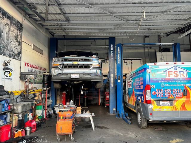 20138 Roscoe, Winnetka, CA 91306