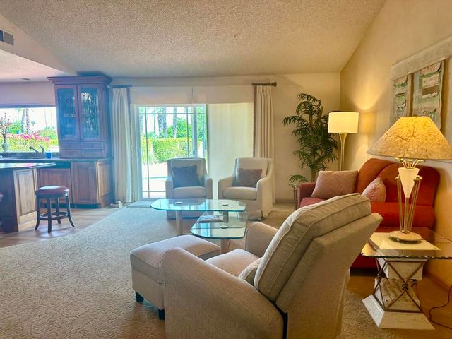 38960 Kilimanjaro Drive, Palm Desert, CA 92211