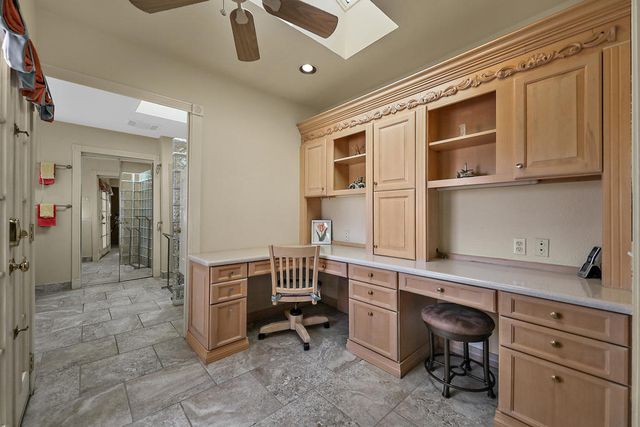 38960 Kilimanjaro Drive, Palm Desert, CA 92211