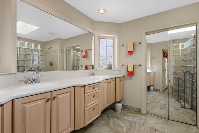 38960 Kilimanjaro Drive, Palm Desert, CA 92211