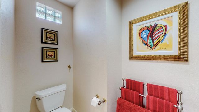38960 Kilimanjaro Drive, Palm Desert, CA 92211
