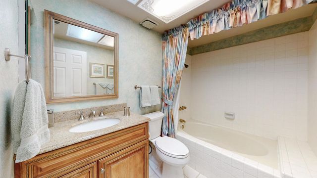 38960 Kilimanjaro Drive, Palm Desert, CA 92211