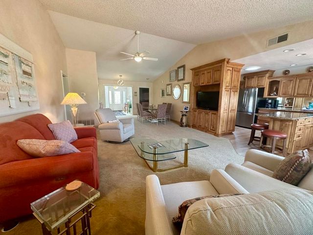 38960 Kilimanjaro Drive, Palm Desert, CA 92211