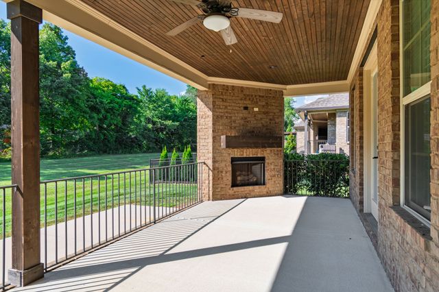 1013 Gadwall Ln, Spring Hill, TN 37174