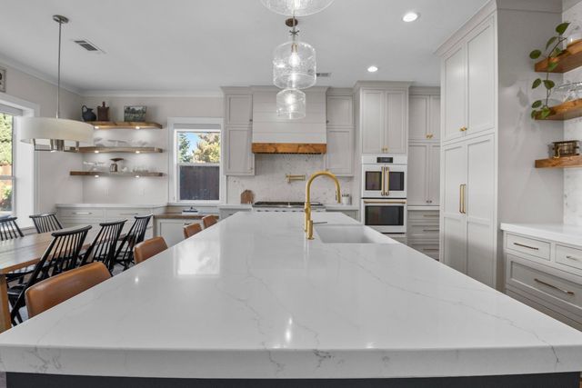 637 Rebekah Ct, Ripon, CA 95366
