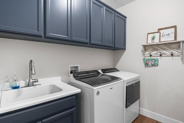 637 Rebekah Ct, Ripon, CA 95366