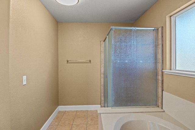 637 Rebekah Ct, Ripon, CA 95366