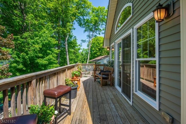 44 Sunset Trl, Sparta Twp., NJ 07871