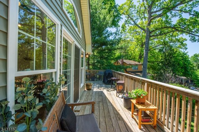 44 Sunset Trl, Sparta Twp., NJ 07871