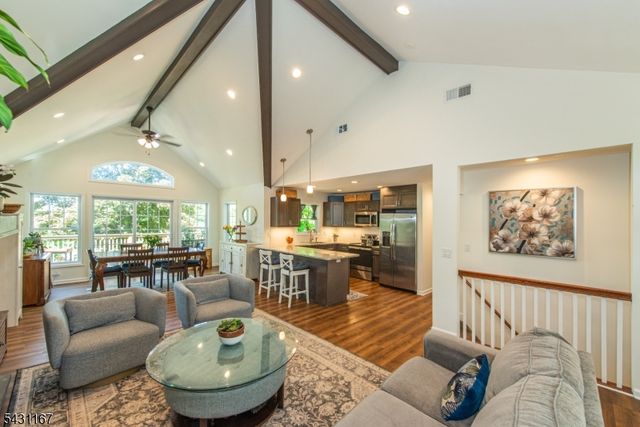 44 Sunset Trl, Sparta Twp., NJ 07871