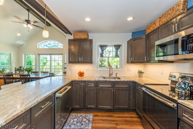 44 Sunset Trl, Sparta Twp., NJ 07871