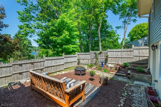 44 Sunset Trl, Sparta Twp., NJ 07871