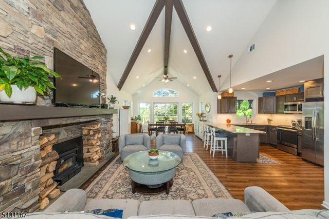 44 Sunset Trl, Sparta Twp., NJ 07871
