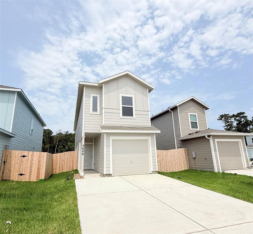 3606 Duplet Avenue, Conroe, TX 77306