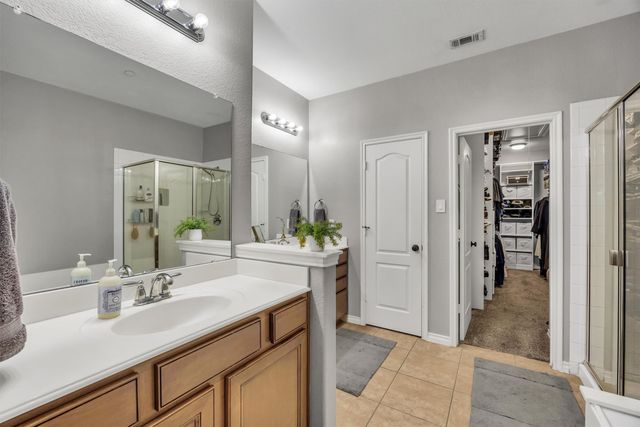 5646 Grosseto Drive, Frisco, TX 75034