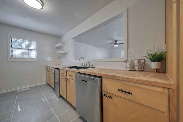 401 Hideaway Lane E, Hideaway, TX 75771