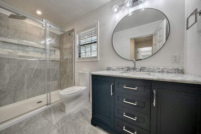 401 Hideaway Lane E, Hideaway, TX 75771