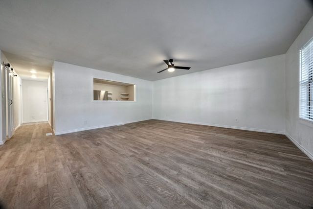 401 Hideaway Lane E, Hideaway, TX 75771