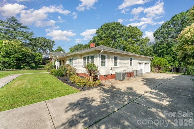 1107 Fairfield Drive, Gastonia, NC 28054